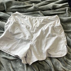 xs nike light grey shorts